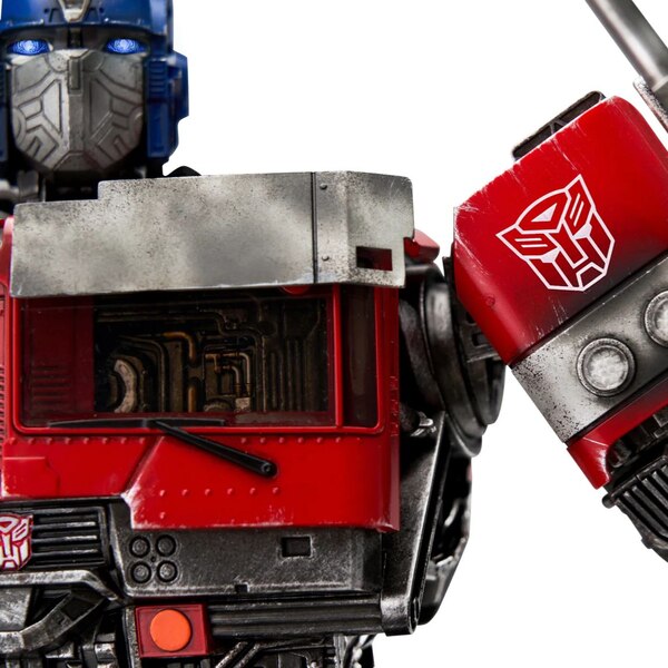 Image Of Robosen Optimus Prime Rise Of The Beasts Limited Edition  (11 of 25)